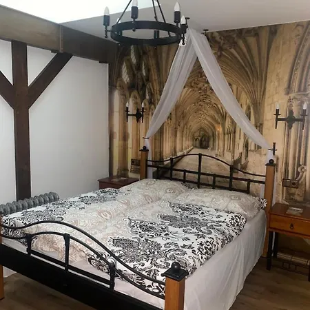 Superb - Medieval *